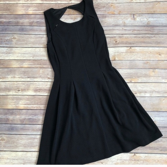 Elle Dresses & Skirts - NWT! Elle Black Fit & Flare Dress 🖤
